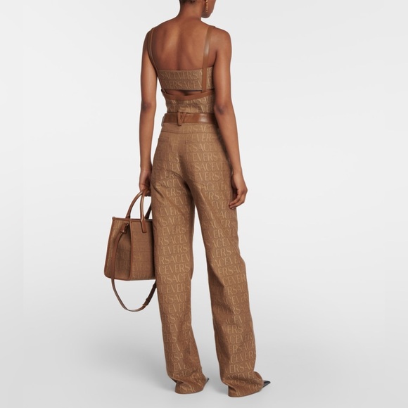 VERSACE BODICE TOP WITH ALLOVER LOGO
Style ID - Picture 16 of 16